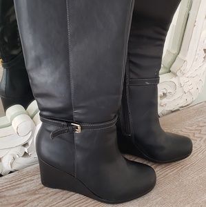 Dr Scholls wedge black boots